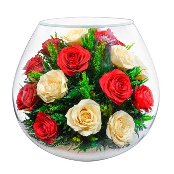 Композиция из натуральных роз в стекле (выс. 26 см, диам. 27 см)